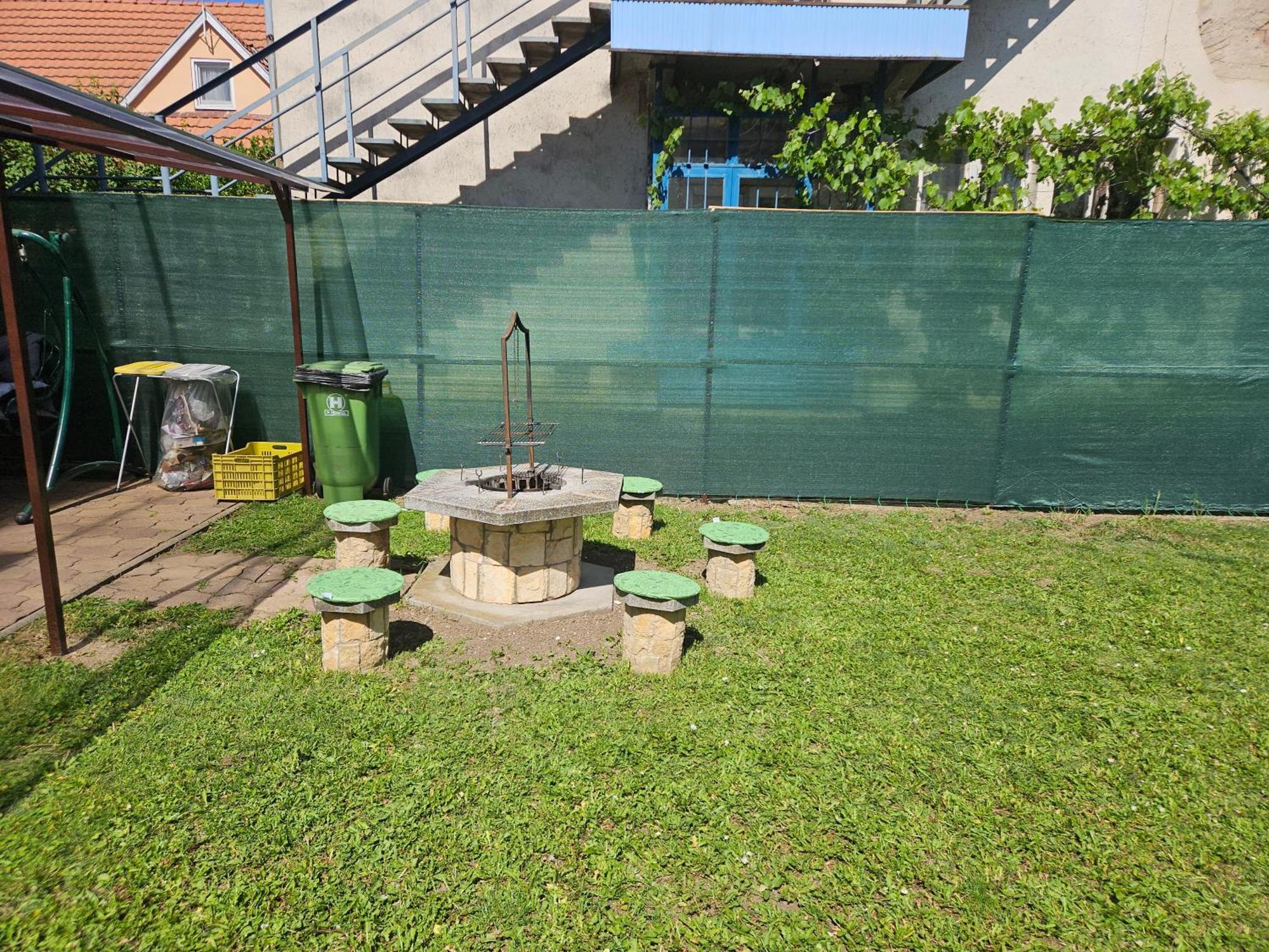 Ada 2 Apartmanhaz